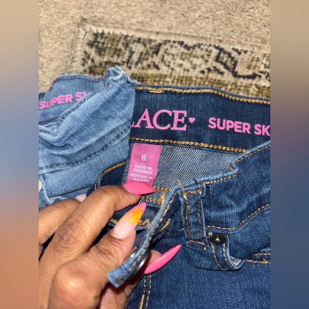 The Children's Place Girls Super Skinny Jeans - Light Blue, Dark Blue, and Black - Picture 4 of 6